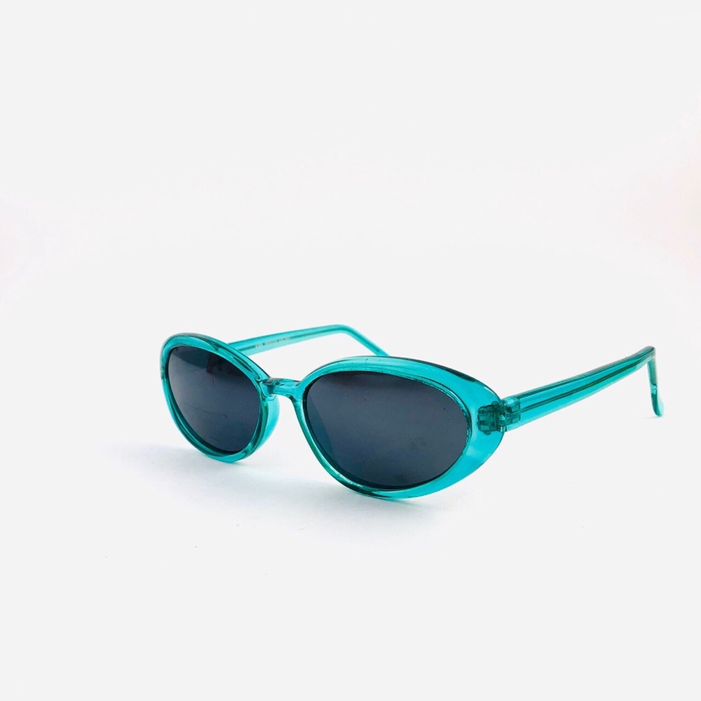 Retro Oval Frame Glass Lens Sunglasses